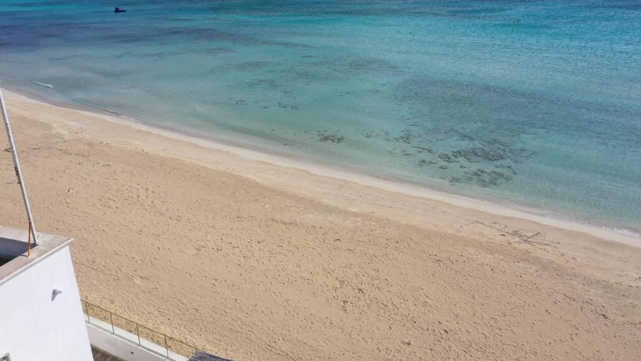 Salento Sottovento Luxury Beb Bed & Breakfast Torre Lapillo Exterior photo