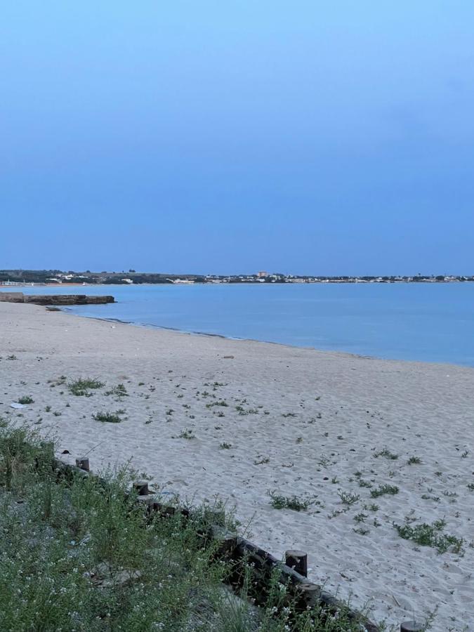 Salento Sottovento Luxury Beb Bed & Breakfast Torre Lapillo Exterior photo